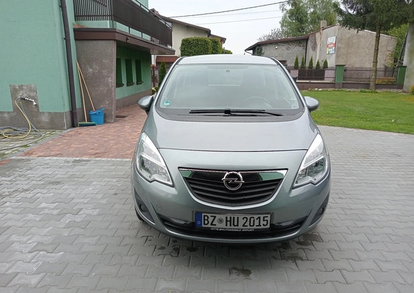 Opel Meriva cena 21800 przebieg: 154000, rok produkcji 2010 z Częstochowa małe 232